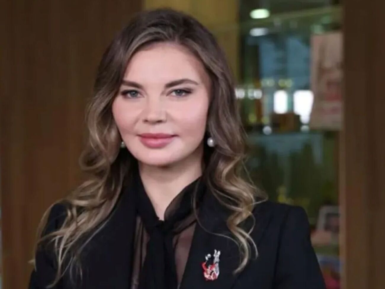 Российские и западные таблоиды неоднократно писали, что Путин имеет личные отношения с Кабаевой