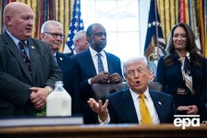 Трамп предложил прессе выпить все молоко