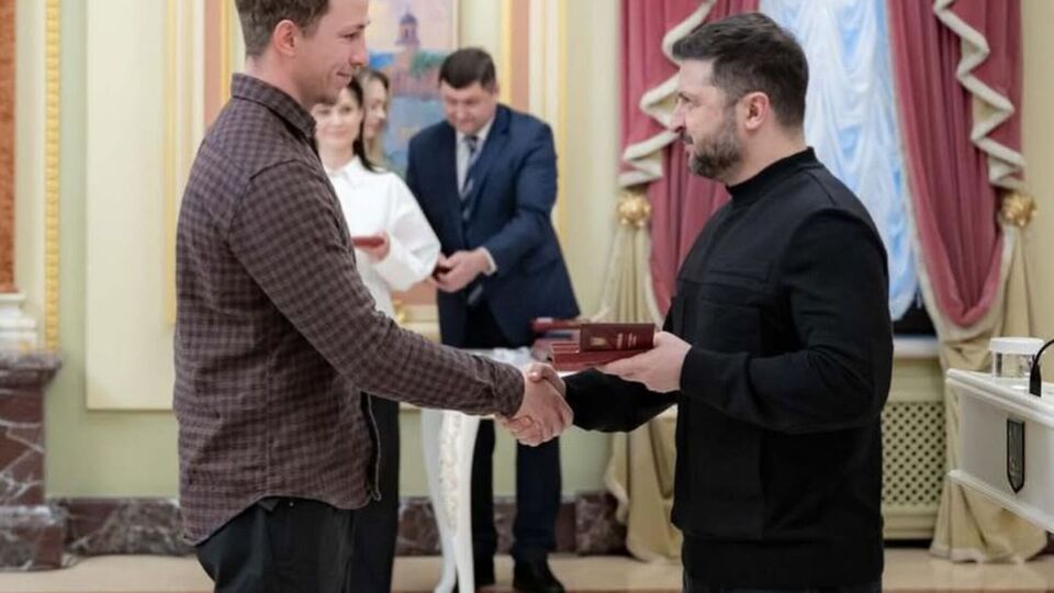 Терен добавил, что принял орден с благодарностью, хотя и не уверен, что его заслужил