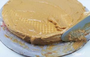 Зберігайте торт у холодильнику