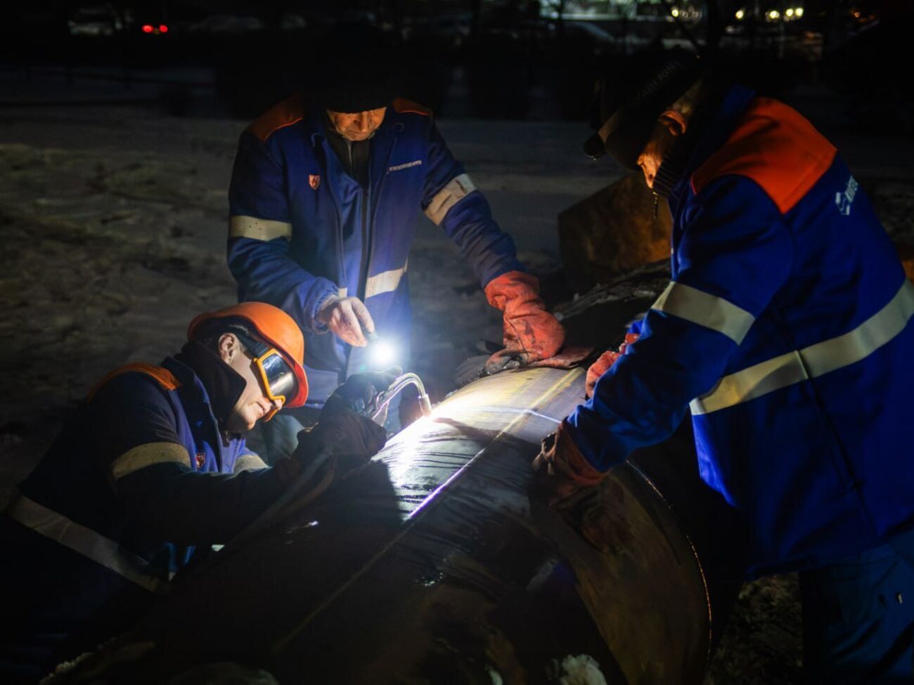 50 млн грн премий получат работники "Киевтеплоэнерго", ликвидирующие чрезвычайную ситуацию в столице