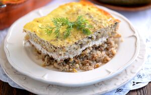 Запеканка перед подачей должна постоять несколько минут