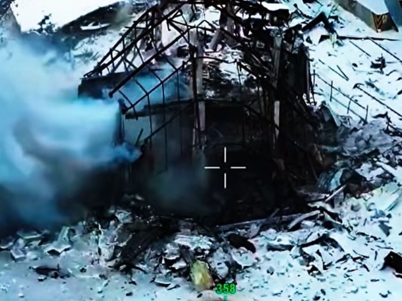 Взрывчатку удалось занести в подвал к врагу