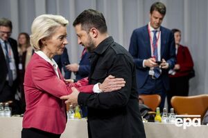 Урсула фон дер Ляйен связывает вступление Украины в ЕС с мирными переговорами. Зеленский заявлял, что членство должно быть полноценным