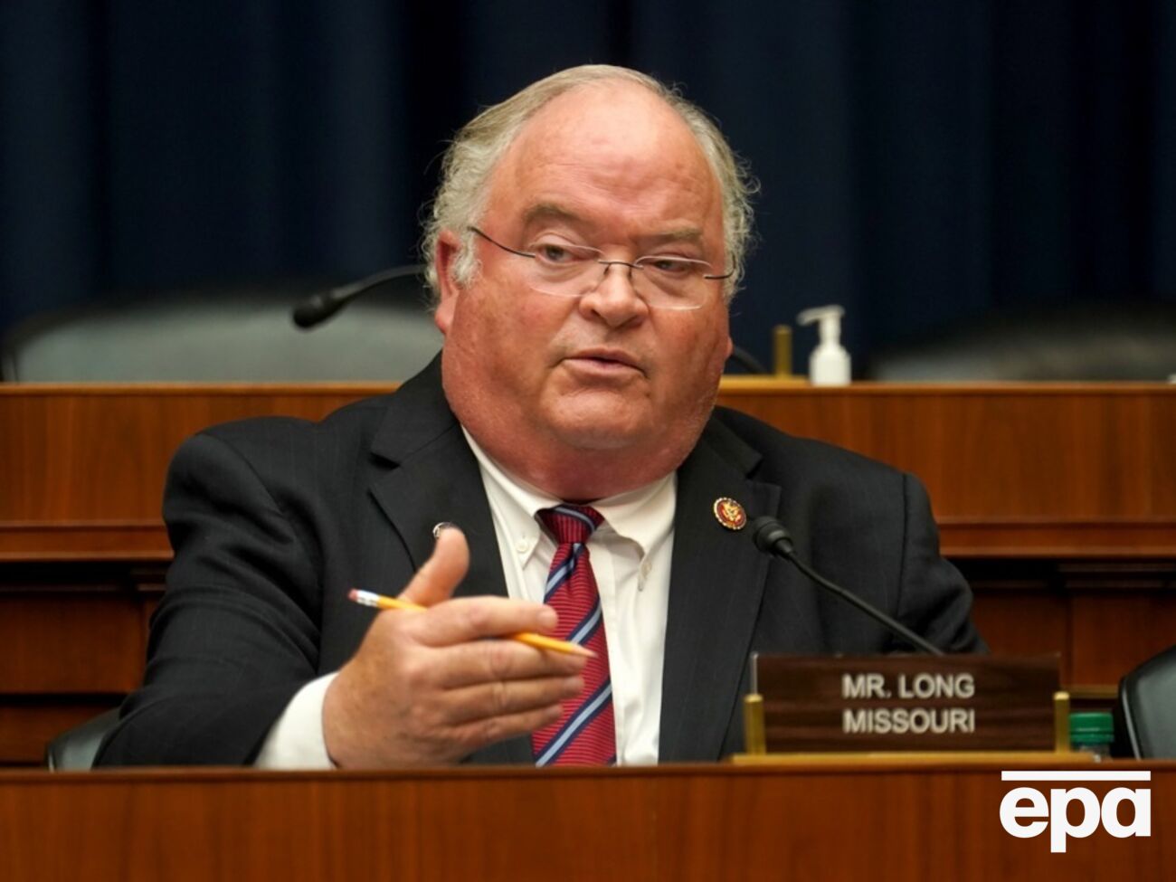 Лонг заявил, что пошутил по поводу Исландии