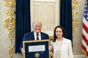 Трамп назвал передачу ему медали "замечательным знаком уважения" со стороны Мачадо