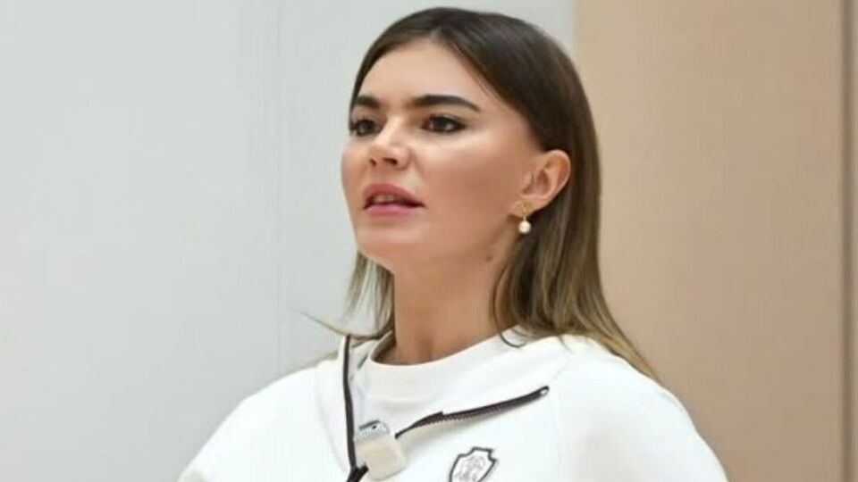 Таблоиды писали, что Путин имеет личные отношения с Кабаевой