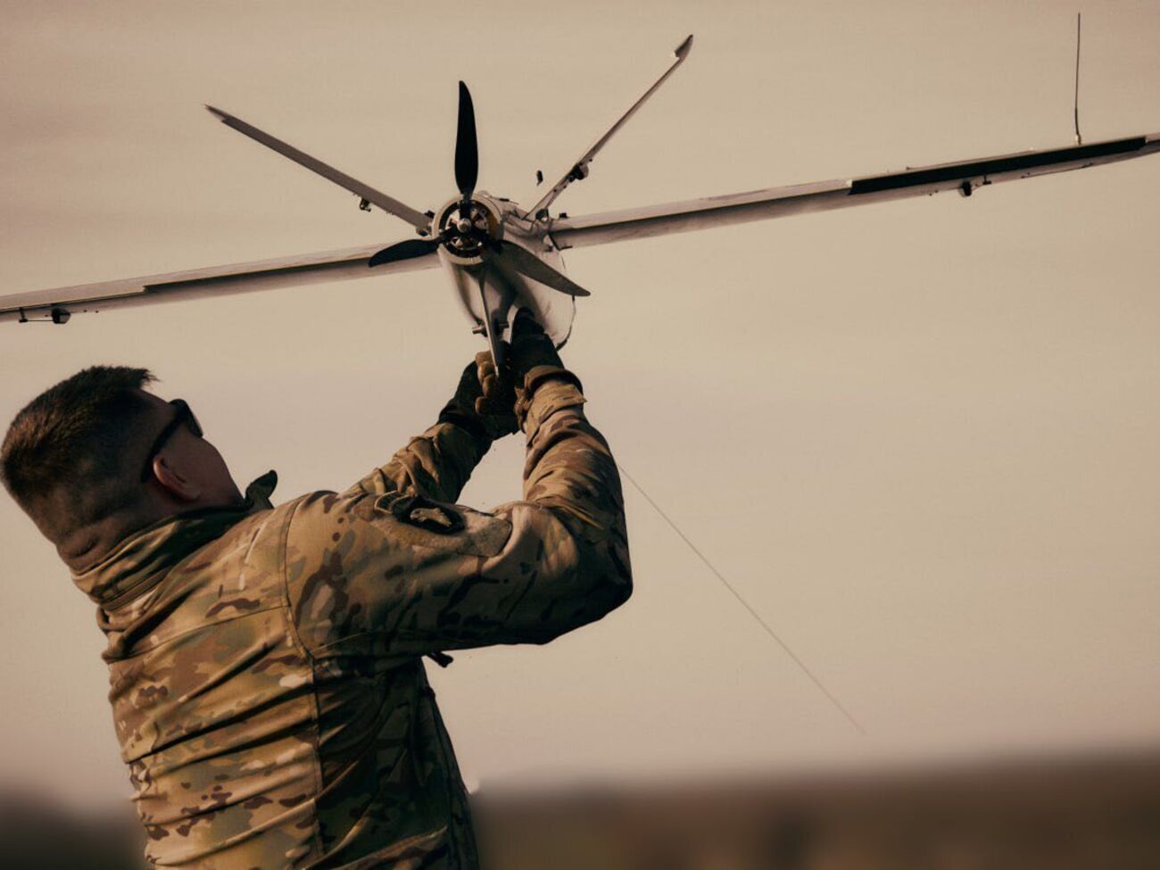 Военные уничтожают вражескую технику дронами