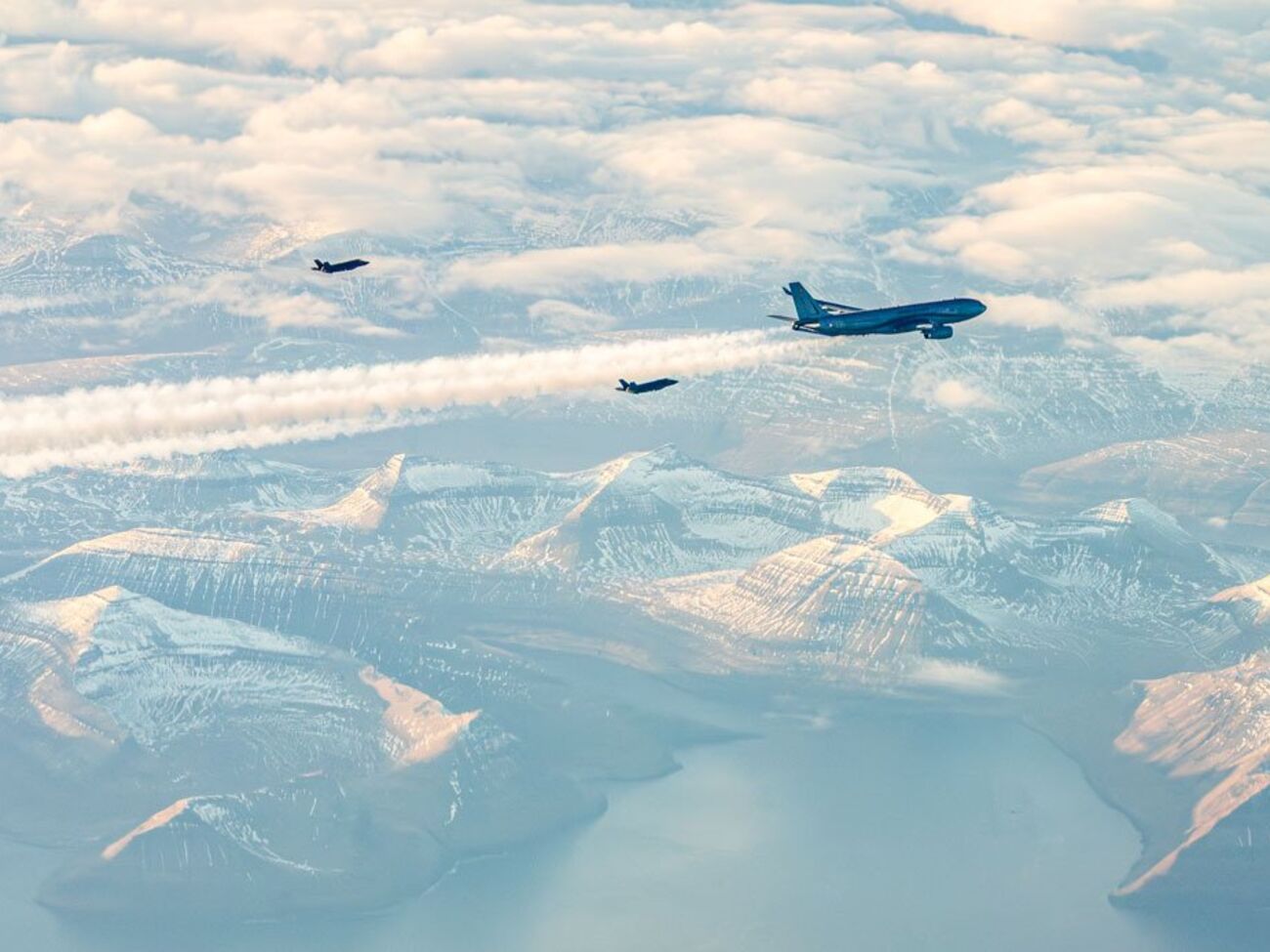 Данські ВПС здійснили місію над Гренландією