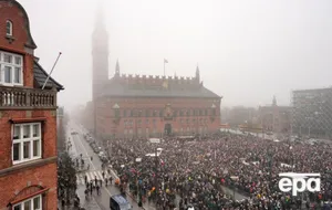 По оценке организаторов, в акции только в Копенгагене приняло участие более 20 тыс. человек