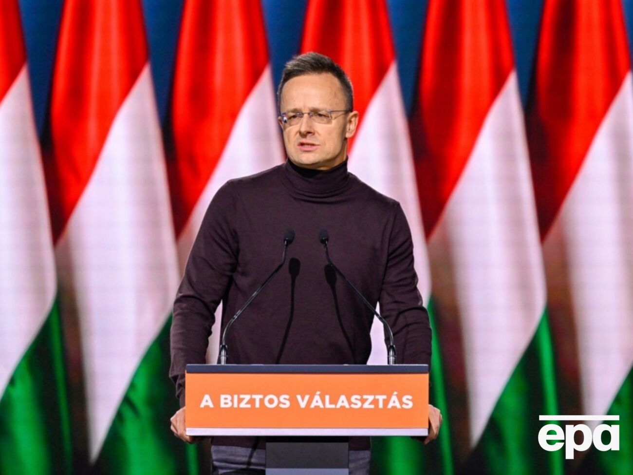 Сийярто заявил, что присоединение Украины к ЕС "принесет пламя войны" в Европу