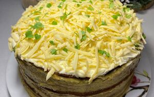 Для приготовления блинов печень перебейте блендером вместе с яйцами, молоком, мукой, растительным маслом, солью и перцем