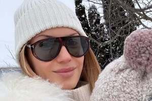 Нікітюк вийшла на зимову прогулянку