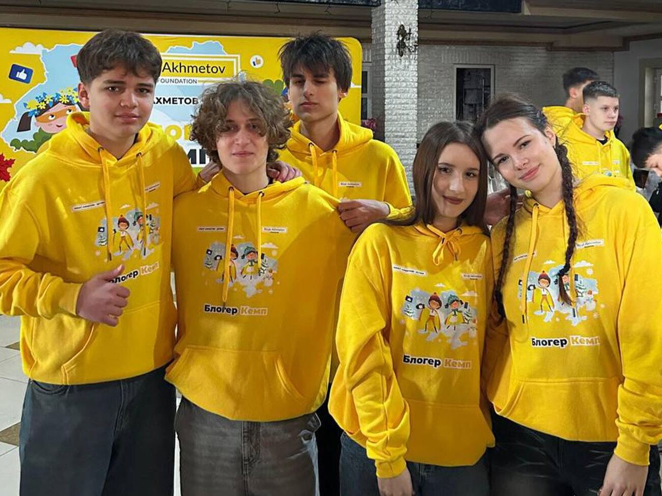 С участниками проекта работают профессиональные психологи, прошедшие подготовку по программе "Травма войны"