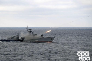 Російські кораблі не здійснюють активності в морі через несприятливу погоду, заявив Плетенчук