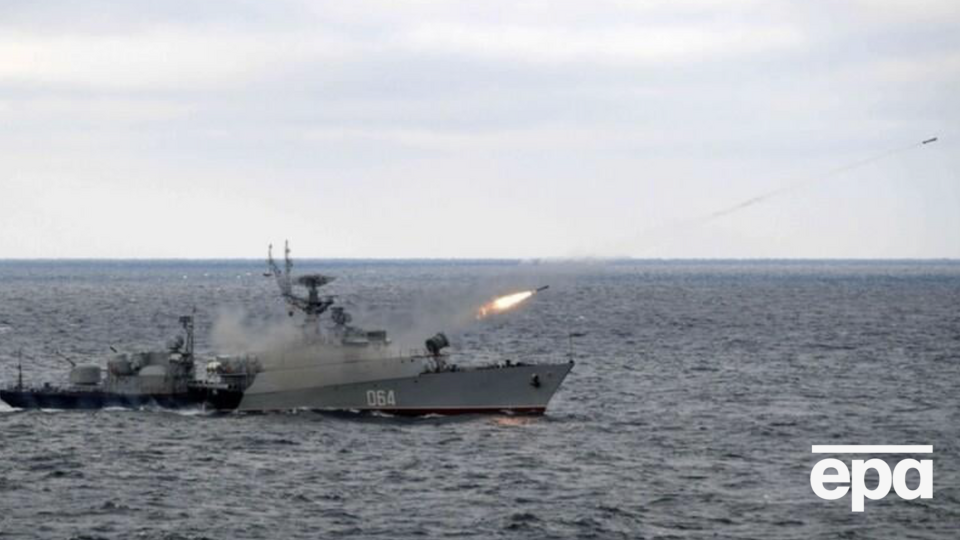 Российские корабли не осуществляют активность в море из-за неблагоприятной погоды, заявил Плетенчук