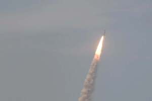 Людей немедленно эвакуировали с территории объекта, а на место вызвали специалистов, которые безопасно достали боеприпас