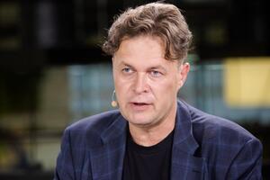 Центральные власти перекладывают ответственность на местные, подчеркнул Магда