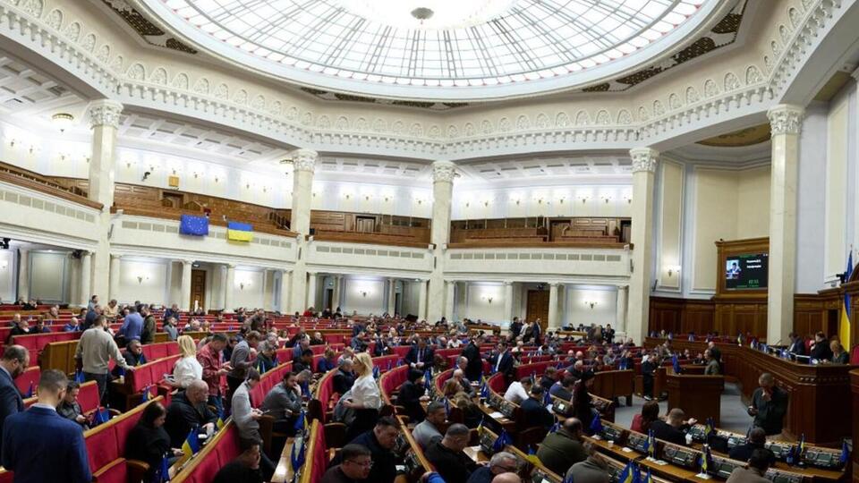 До парламенту має увійти двоє нових депутатів за списком політичної партії "Слуга народу"