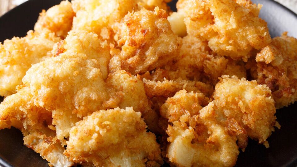 Для заливки візьміть сметану, майонез і гірчицю