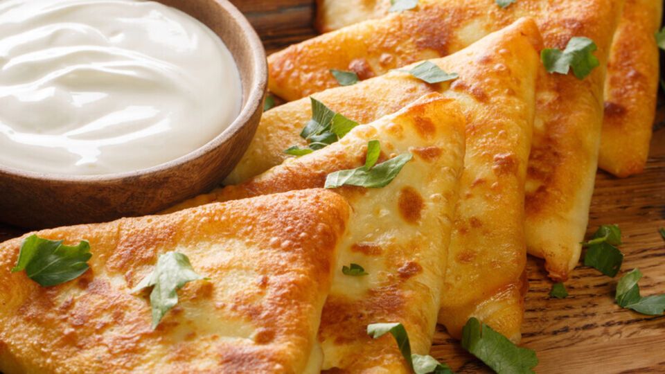 Для начинки візьміть куряче філе