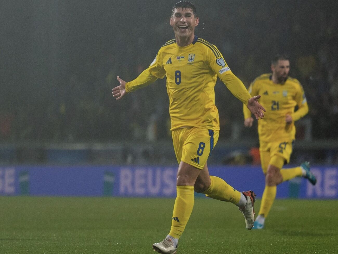 Болельщики выбирали лучший гол 2025 года из двух мячей Малиновского в ворота Исландии