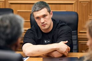 Министром обороны Федоров работает меньше недели