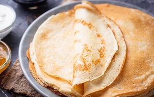 Для тіста візьміть чотири яйця