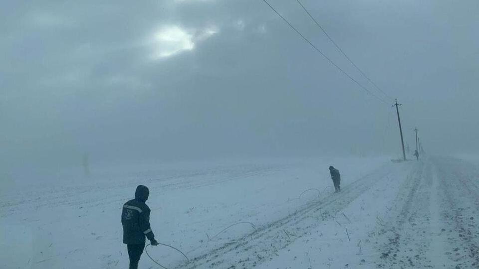 Працівники бригад аварійних служб працюють по дві-три доби без перерви, інформує нардеп