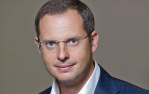 За даними ЗМІ й нардепа Ярослава Железняка, ідеться про Ростислава Шурму