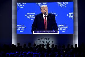 Трамп выступил на экономическом форуме в Давосе. Трансляция