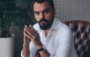 Ясинський: У нашому селі місцеве кафе відкрило свої двері всім, кому потрібні світло і тепло, і зараз воно нагадує хаб