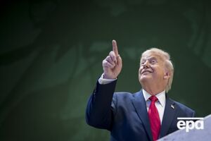 Ситуация вокруг Трампа и Гренландии отодвинула войну РФ против Украины на второй план, отметила Le Monde