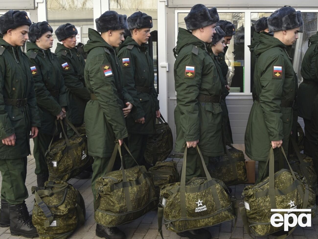 Військових із фронту скеровують у Крим для посилення російської ППО