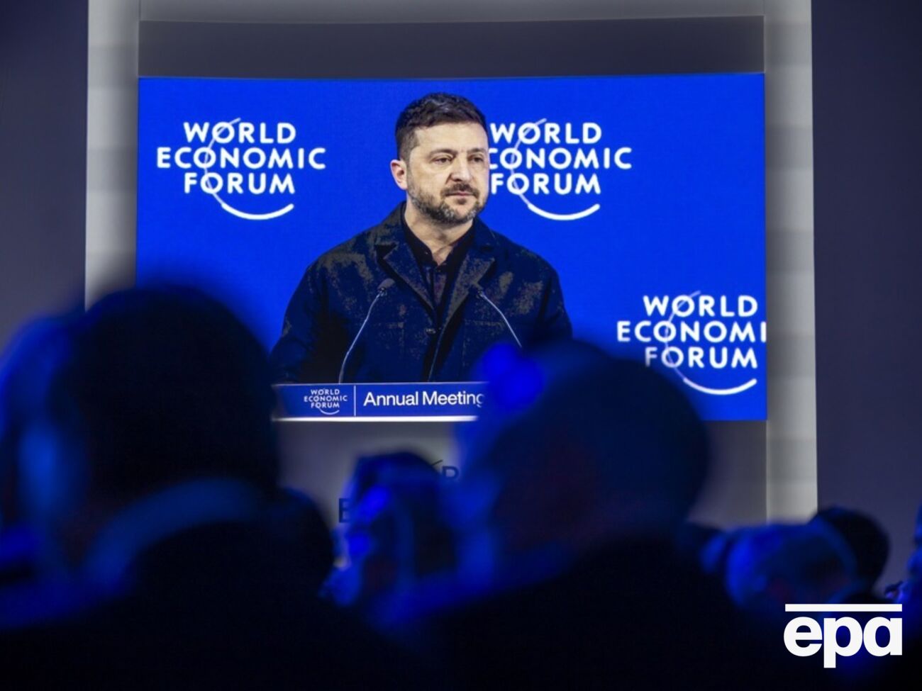 Если боевые корабли РФ ходят свободно вокруг Гренландии, Украина может помочь, отметил Зеленский