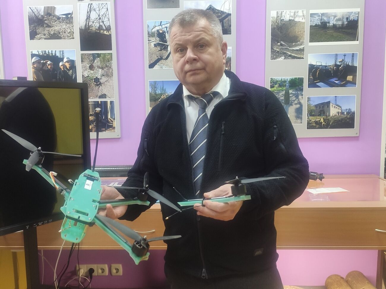 Полторы недели назад в результате атаки БПЛА ранения на рабочем месте получили две работницы, сообщил Стасевский