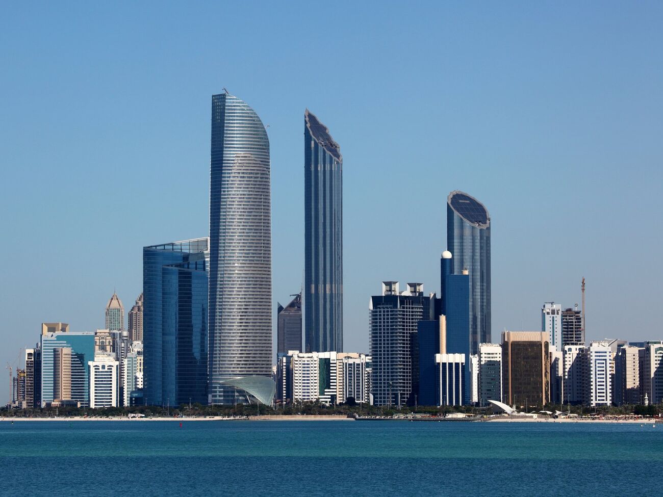 Переговоры делегаций РФ, США и Украины в Абу-Даби начались 23 января