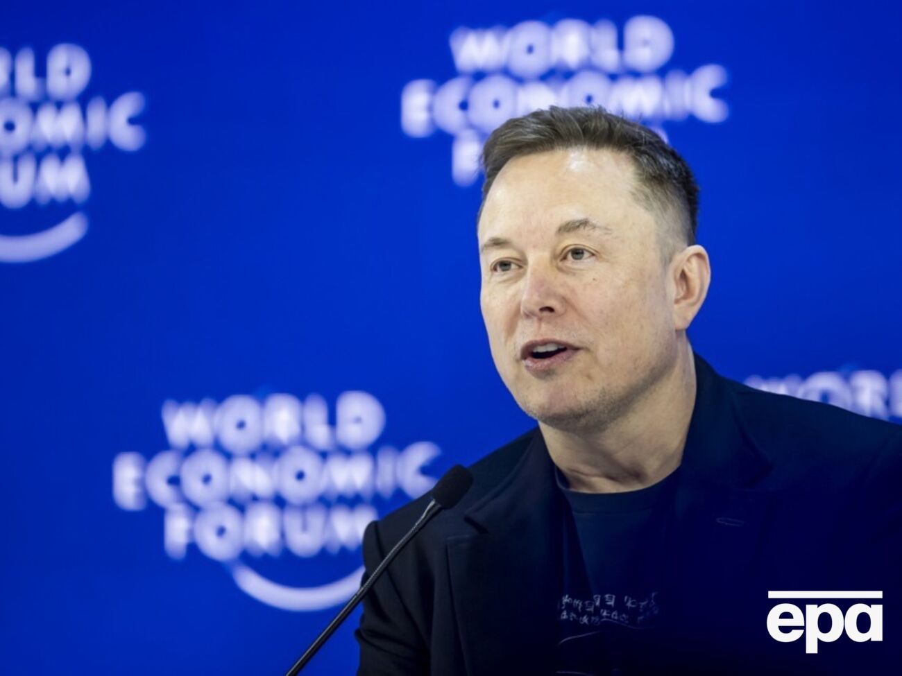 По данным WSJ, Маск собирается вернуться в политику и уже вносит миллионные взносы для республиканцев