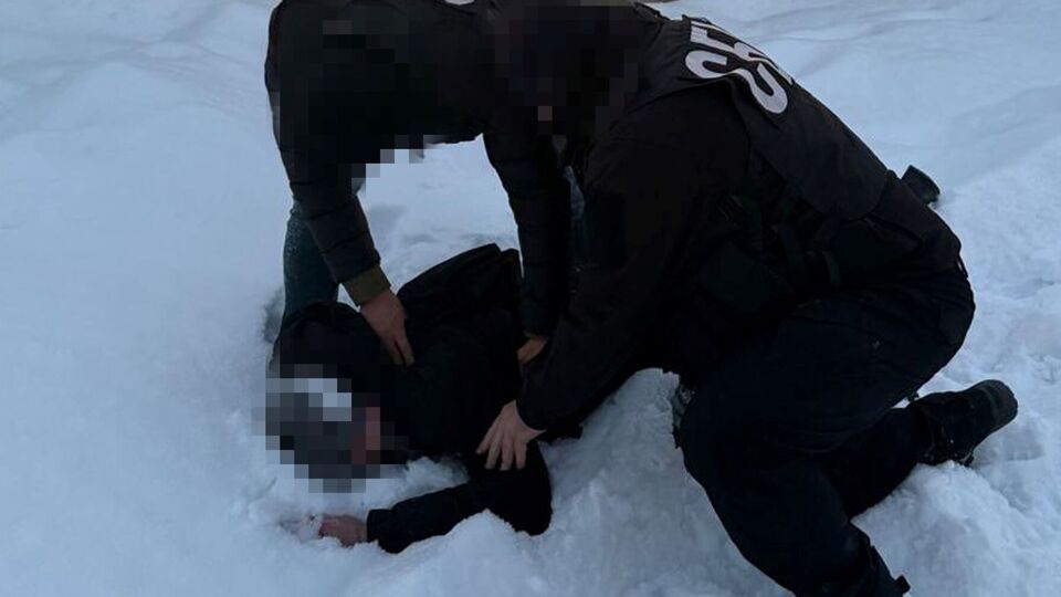 Задержанные подозреваются в сборе информации об объектах военной и критической инфраструктуры Украины