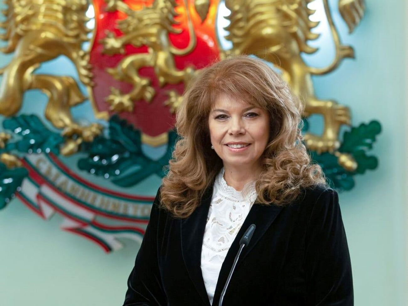 Ранее Йотова была вице-президентом страны