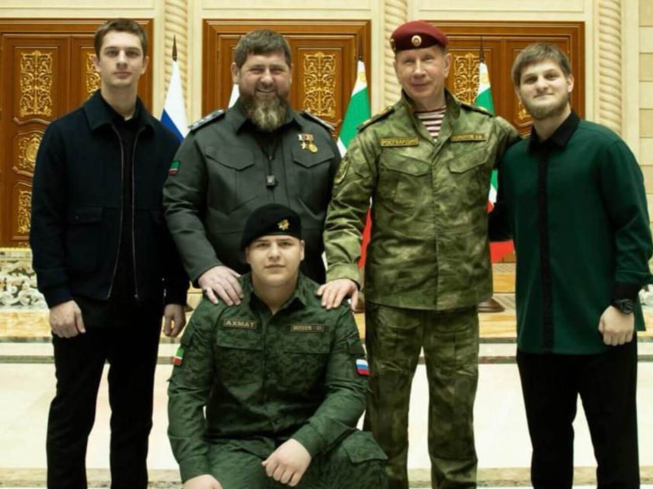 ЗМІ: Кадиров просуває як майбутнього лідера Чечні свого сина Адама, а двоє старших синів – Ахмат і Зелімхан – не виправдали очікувань батька