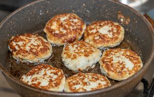 Этот рецепт является польским вариантом приготовления котлет