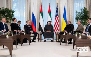 Переговоры будут продолжаться в Абу-Даби, уточнил журналист