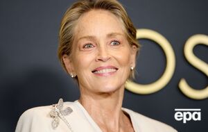 Стоун у минулому році придбала картину українського художника й не стримала свого захоплення українською культурою