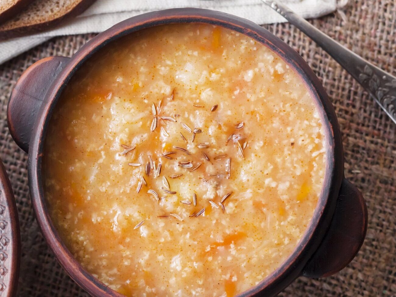 Для капусняку знадобиться два яблука