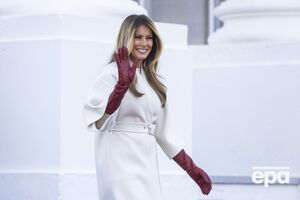 Окрім фільму, у планах зняти документальний серіал про пріоритети першої леді США