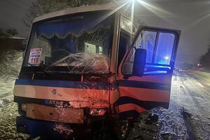 В автобусе никто не пострадал, отметили в ГБР
