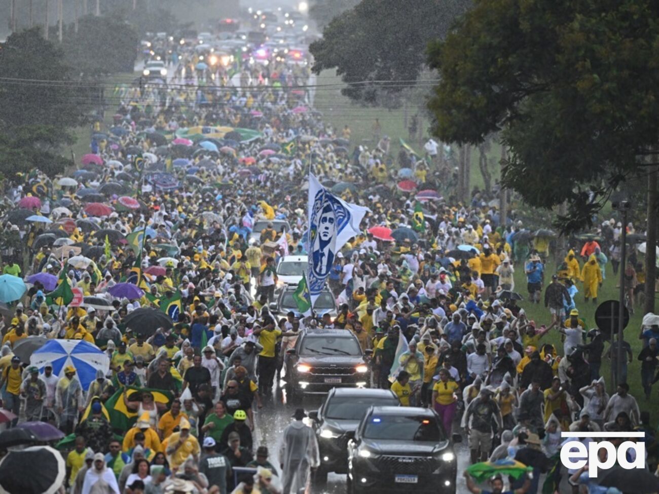 Блискавка влучила під час демонстрації у столиці Бразилії