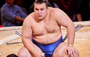 Спортсмен дебютировал в июле 2023 года