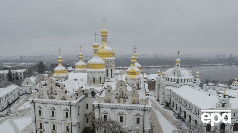 Вибух пошкодив вікна, двері та фрагменти штукатурного оздоблення Лаври
